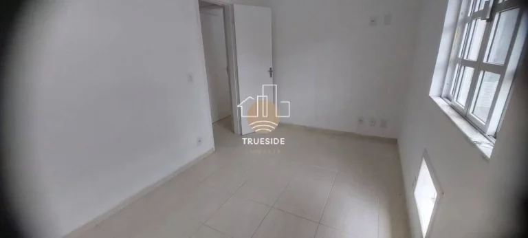 Imagem Casa Triplex com 5 Quartos — Vargem Pequena