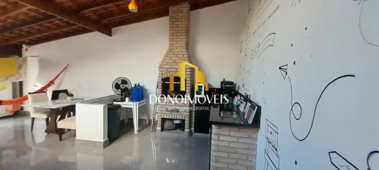 Imagem Cobertura muito bem localizada na Vila Scarpelli em Santo André. São 110 metros divididos em 2 dor...