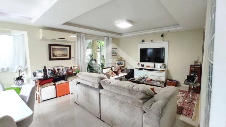 Imagem Casa Duplex com 4 suítes, 250m² condomínio Jardim Itaúna, Vargem Grande