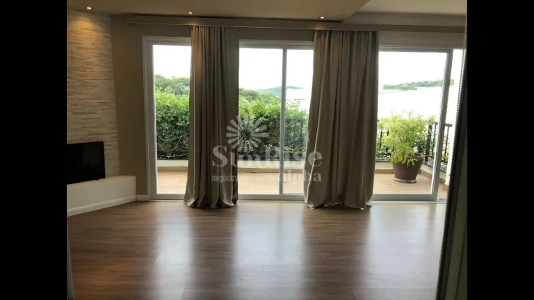 Imagem Casa à venda no Residencial Valville 2 bairro Alphaville - Santana de Parnaíba/SP