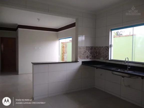 Imagem CASA COM PISCINA ÓTIMA LOCALIZAÇÃO EM MONGAGUÁ!