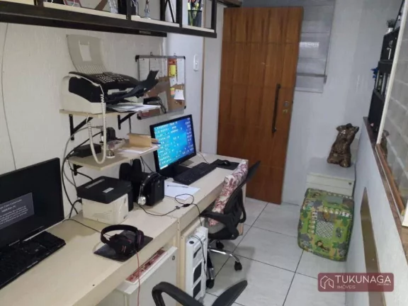Imagem Casa com 2 dormitórios à venda, 350 m² por R$ 600.000,00 - Vila Nova Galvão - São Paulo/SP