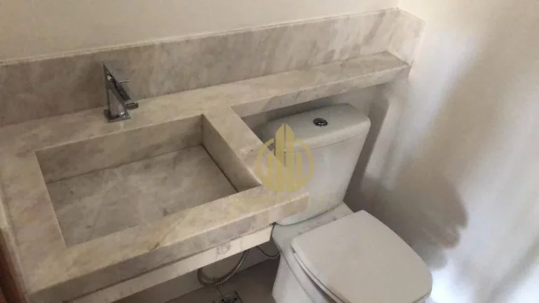 Imagem Casa térrea com 3 suítes e piscina no condomínio Vila RomanaVila Romana