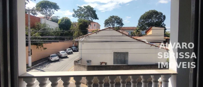 Imagem Casa na região central da cidade de Itu SP - com ponto comercial na esquina. 380m2