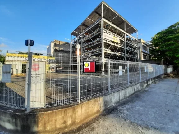 Imagem Vendo terreno na Av das Américas ... Armando Lombardi, 605m² reais, frontal rua, local nobre e de grande movimento. Junto metrô e BRT. Perto de tudo