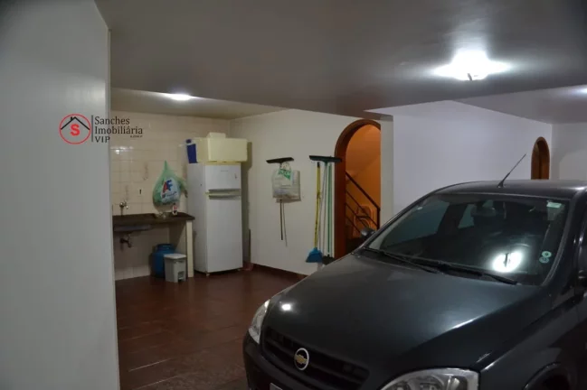Imagem SOBRADO A VENDA NA VILA ZELINA, COM 3 SUÍTES. A 6 MINUTOS A PÉ DO METRÔ VILA PRUDENTE. QUINTAL COM JARDIM E ESPAÇO GOURMET, GARAGEM PARA 6 CARROS