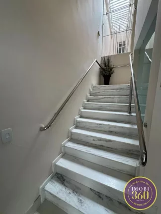 Imagem Lindo e espaçoso sobrado.