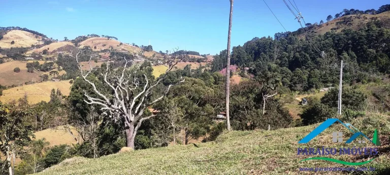 Imagem Terreno a venda em Gonçalves com vista para a Pedra do Baú.