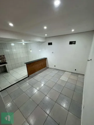 Imagem Casa para alugar em São Paulo, Vila Liviero, com 1 quarto