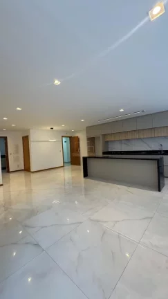 Imagem Apartamento de Alto Padrão 4 quartos no melhor da Praia da Costa no Ed. São Migu