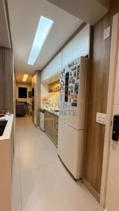 Imagem Apartamento com 87 m² de área útil, composto por 2 dormitórios, sendo 2 suítes, sala com ar-con...