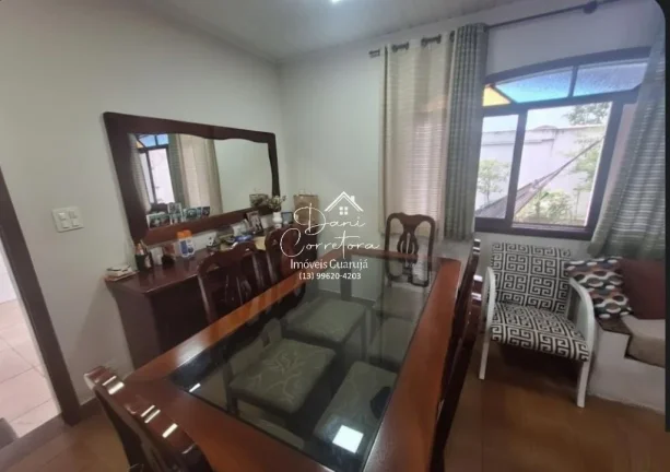 Imagem Casa à venda em Guarujá-SP na Vila Luis Antônio com 3 quartos, 1 suíte, 3 vagas de garagem e 160m² de área.