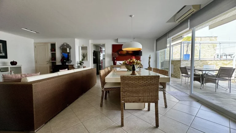 Imagem *Cobertura Penthouse à Venda no Módulo 7 da Riviera de São Lourenço*