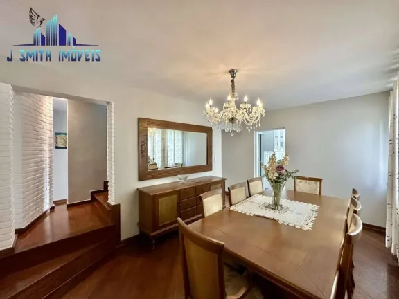 Imagem CASA ESPETACULAR com 5 suítes, 3 lareiras, gourmet, piscina, hóspedes!