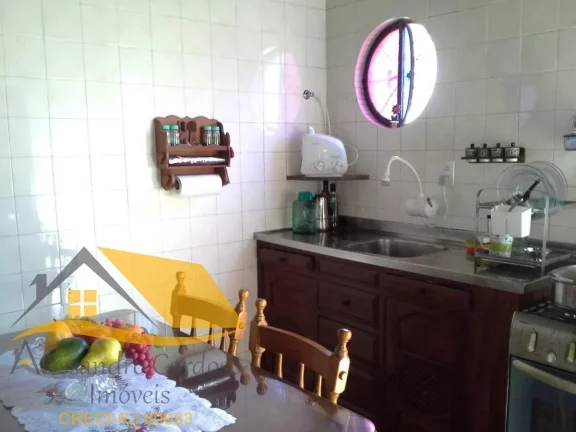 Imagem Vendo Casa na Chácara com 2 Quartos