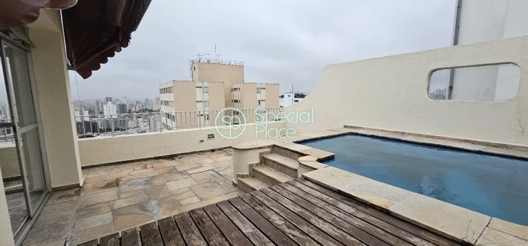 Imagem Linda cobertura no bairro Alto da Lapa Com 202 m² privativos, temos no primeiro piso uma ampla sala...