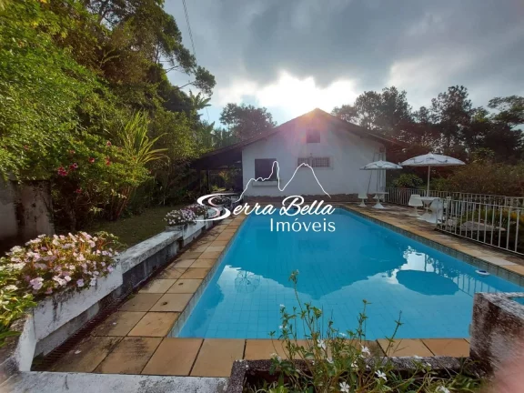 Imagem Casa com 3 dormitórios à venda, 174 m² por R$ 1.300.000,00 - Albuquerque - Teresópolis/RJ