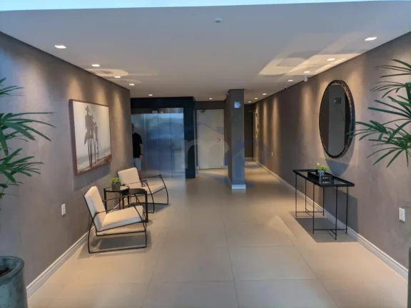 Imagem Apartamento á venda com 1 dormitório no centro de Torres/RS