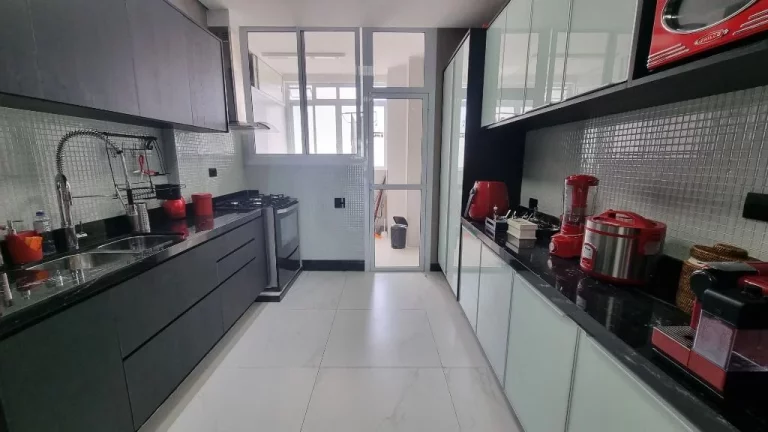 Imagem Apartamento com 4 dormitórios à venda, 190 m² - Pitangueiras - Guarujá/SP