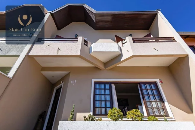 Imagem Sobrado 195 m² com ático, 3 quartos (1 suíte) à venda por R$ 849.900,00- Boa Vista - Curitiba/PR
