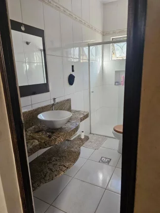 Imagem Casa com Lote Inteiro e Saída para Duas Ruas no Santa Maria – Timóteo