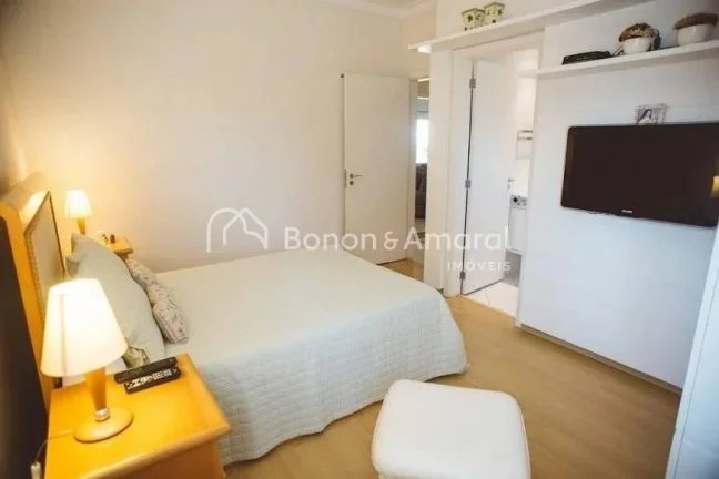Imagem Casa de condomínio com 498 m² e 6 quartos