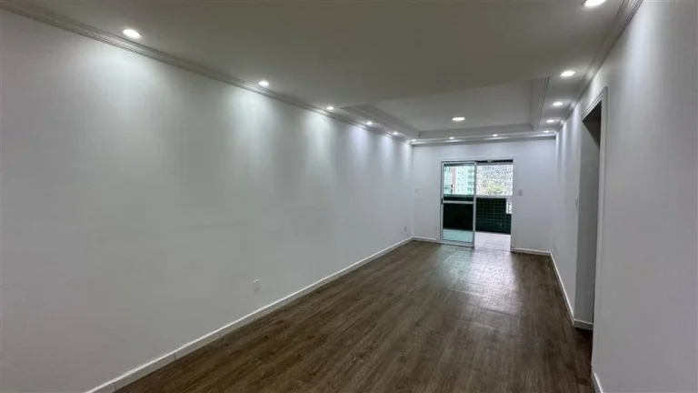 Imagem APARTAMENTO COM 95.36 m² - FORTE - PRAIA GRANDE SP