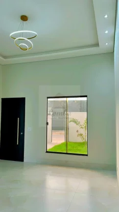 Imagem Imperdível: Casa à venda em Cuiabá-MT, bairro Jardim das Palmeiras, 3 quartos, 1 suíte, 2 salas, 3 banheiros, 2 vagas, 166m².