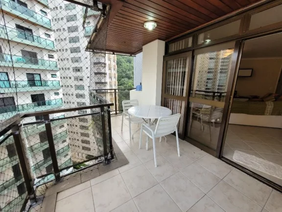 Imagem APARTAMENTO AMPLO COM 3 SUÍTES E PEQUENA VISTA PARA O MAR