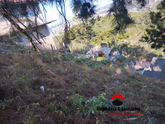 Imagem Terreno a Venda na Região do Jardim Sumaré em Campos do Jordão - SP.