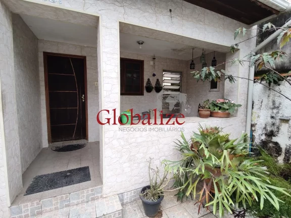 Imagem Excelente Casa para Reforma à venda com 270m², 3 dormitórios e 3 vagas no bairro da Aparecida em Santos por R$ 1.800.000,00