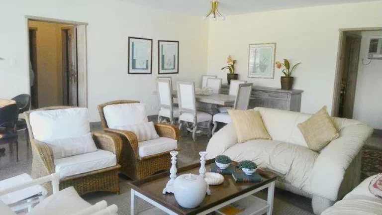 Imagem Pitangueiras *Frente Total Mar,Vista Cinematográfica*,Local Nobre,200 M² de Área Útil,Fino Acabamento,2 Garagens,Top,Alto Padrão