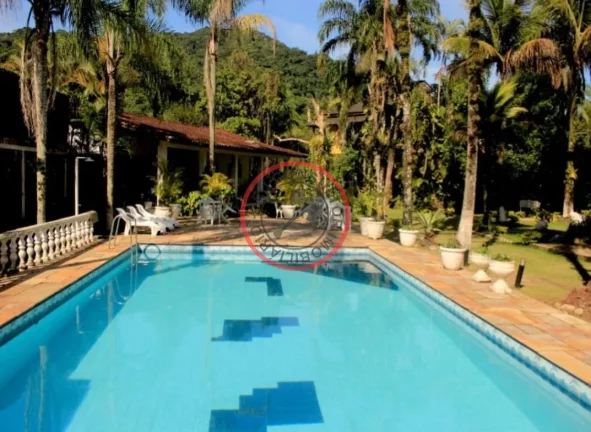 Imagem Lindissima Casa Estilo Colonial,POSSUI 4 QUARTOS , PISCINA, AREA GOURMET INDEPENDENTE, CASA DE CASEIRO
