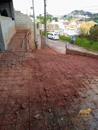 Imagem Casa em construção á venda em Campos do Jordão-SP
