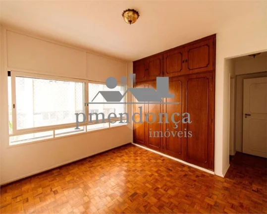 Imagem Apartamento em Higienópolis com 3 quartos, (1 suite) e 2 vagas, 210 m2