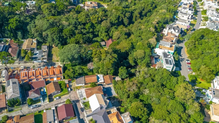 Imagem Terreno com 1.607m² ZR3 no Campo Comprido