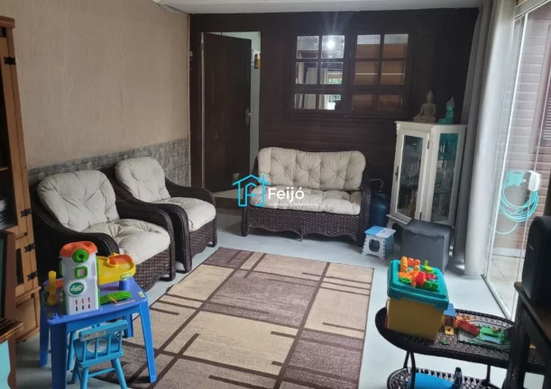 Imagem Casa 2 dormitórios no Bairro Ponta Grossa