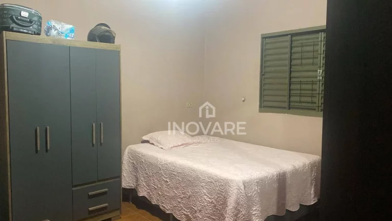 Imagem Casa com 2 dormitórios à venda, 90 m² por R$ 200.000,00 - Prefeito José Moisés - Itumbiara/GO