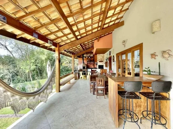 Imagem Fazendinha - 4sts, lareira, varanda gourmet, piscina e campinho!