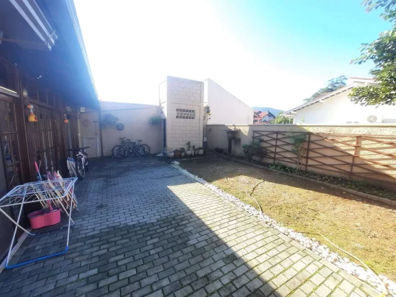 Imagem Casa à Venda, 235 m2, 4 Dormitórios(1S), Santa Mônica, Florianópolis/SC