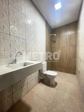 Imagem Aluguel de Galpão na BR 407, com 120m, WC, Escritório, JUAZEIRO - BA
