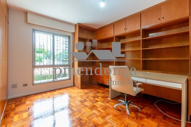 Imagem Apartamento Perdizes com 4 quartos (1 sui­te) e 2 vagas, 220m²