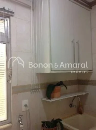 Imagem Excelente apartamento, totalmente reformado e bem localizado, com sala para dois ambientes e varanda...