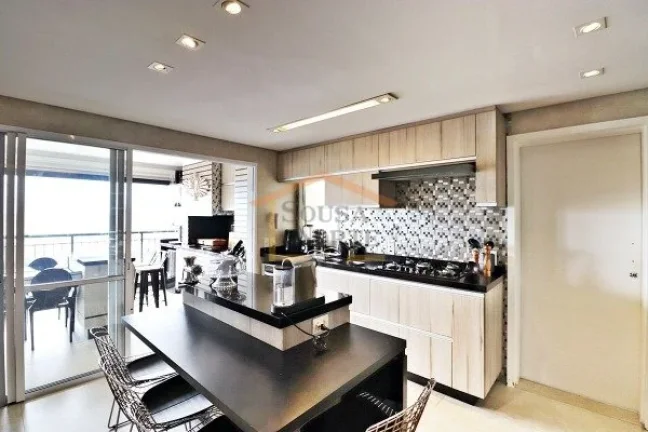 Imagem Apartamento altão padrão, 3 dormitórios, sendo 3 suítes com armários, living para 3 ambientes, ...