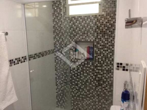 Imagem  Excelente apartamento totalmente reformado - Campo Grande