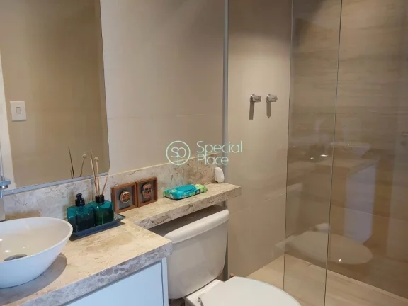 Imagem Excelente cobertura reformada no Panamby. Possui uma vista privilegiada, com privacidade, em condomÃ...