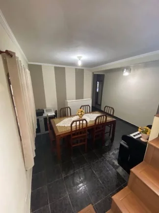 Imagem Sobrado com 3 dormitórios à venda, 207 m² por R$ 585.000,00 - Jardim do Castelo - Ferraz de Vasconcelos/SP
