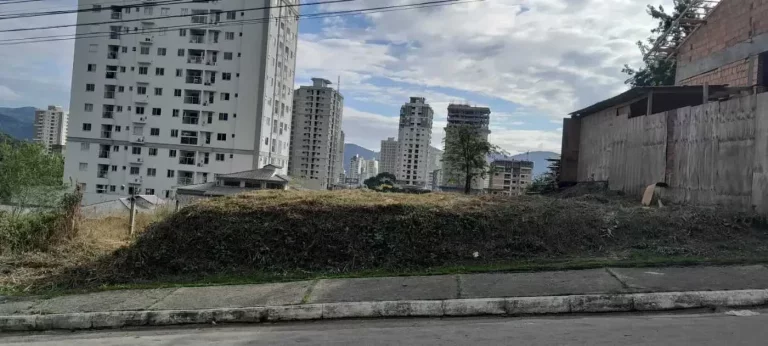 Imagem Terreno pronto para construir com 288m² em Itapema,