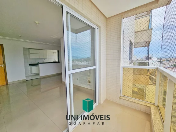 Imagem Oportunidade! Apto com vista lateral para o mar e prédio com área de lazer completa na quadra do mar.