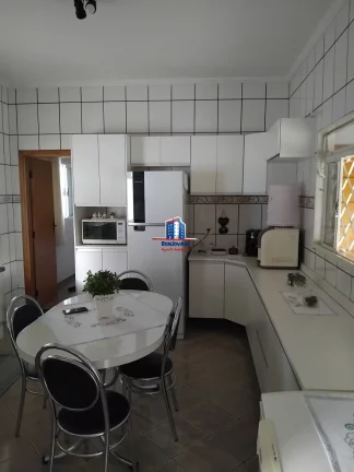Imagem Chácara 4 suítes no Vista Alegre II